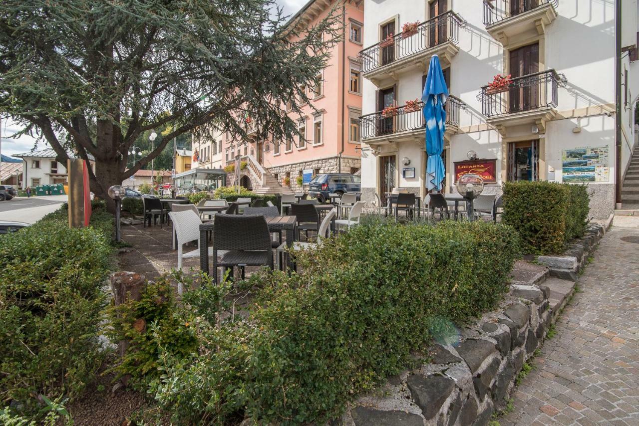 Locanda Ai Dogi П'єве-ді-Кадоре Екстер'єр фото